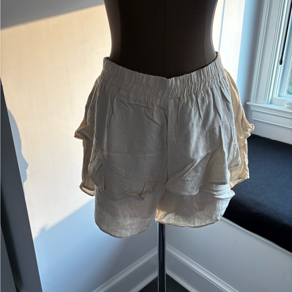 Heartloom Cream High Waist Ruffle Shorts